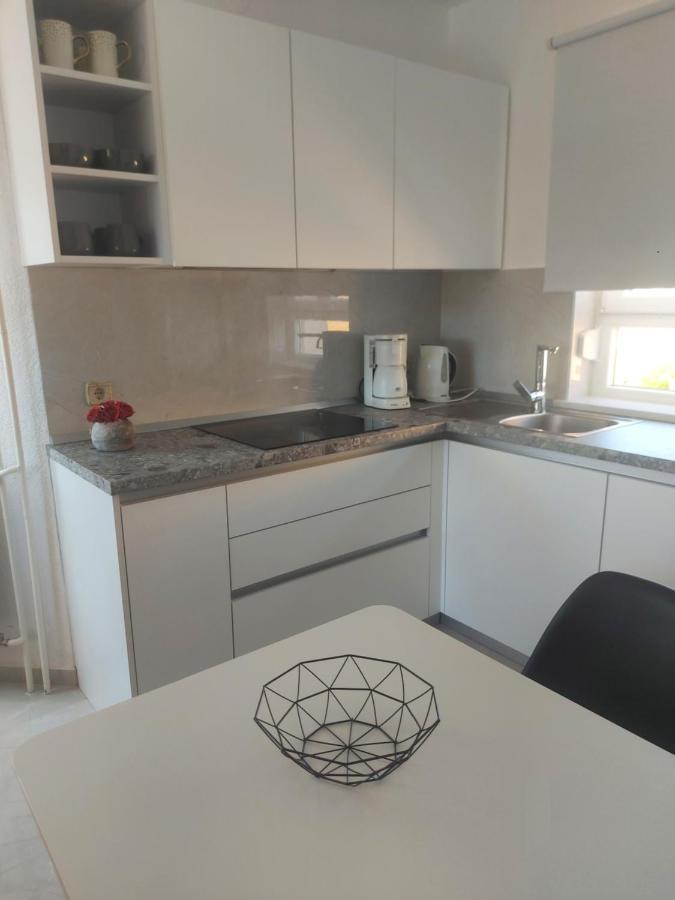Apartments Fugosic プナト エクステリア 写真
