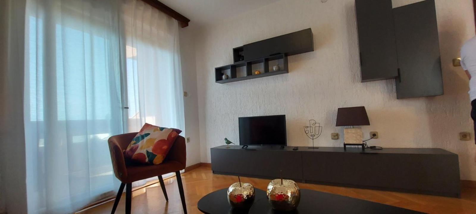 Apartments Fugosic プナト エクステリア 写真